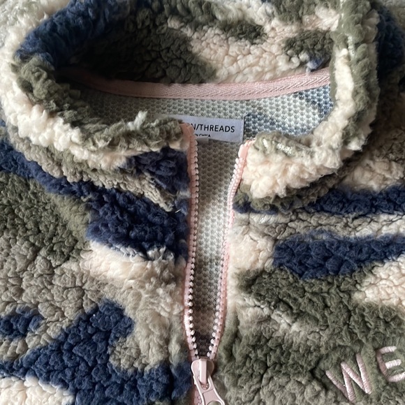 Sweater - Picture 3 of 3